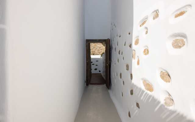 Amaris Mykonian Residence