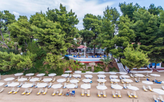 Porfi Beach Hotel