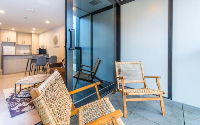 JHT - 2 BRM Apartment Level 5, Opposite to SkyTower