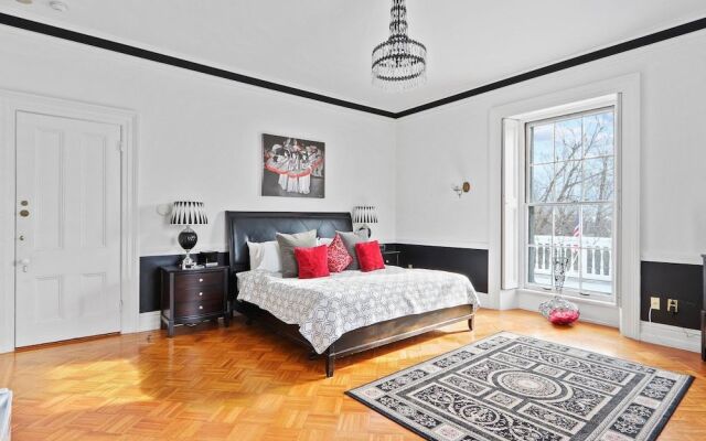 The Hamilton Hoppin House