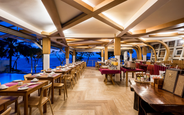 White Sand Samui Resort