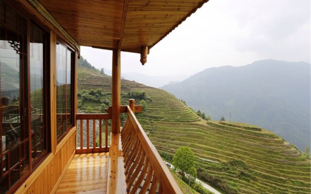 Long Ji One Hotel
