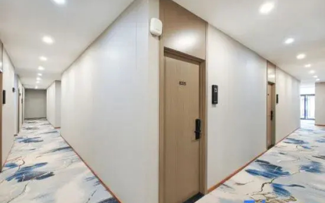 Xinbei Hotel (Shenzhen Luohu Shuibei Jewelry City Branch)