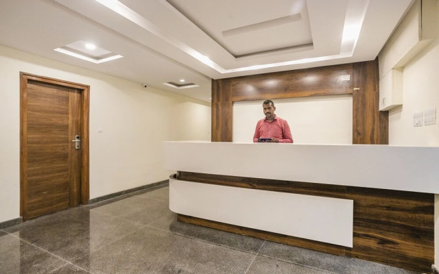 Capital O 35572 La Brook