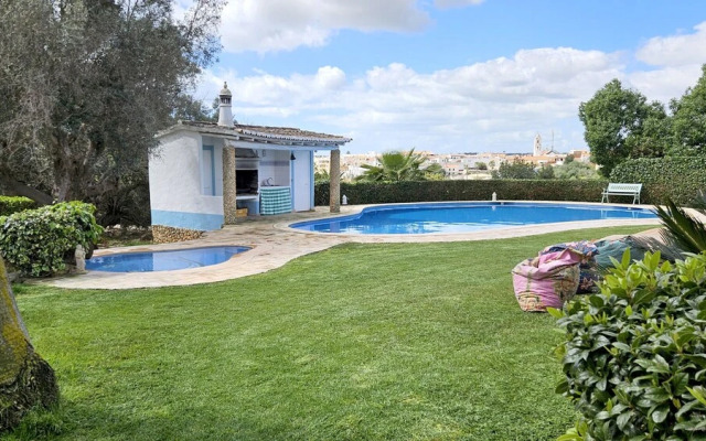 Toca do Fradinho - Pera 3 7Km da Praia