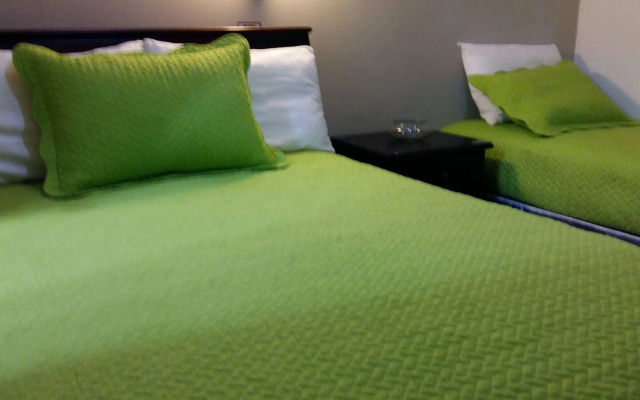 Hostal Urban Inn - Hostel