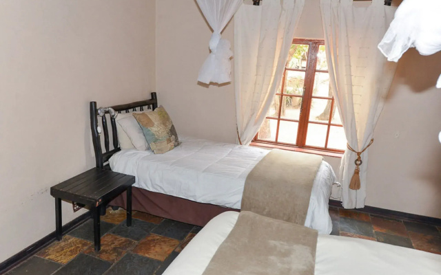 Thornhill Safari Lodge