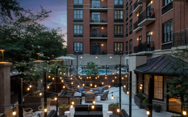 Courtyard by Marriott Savannah Downtown/Historic District