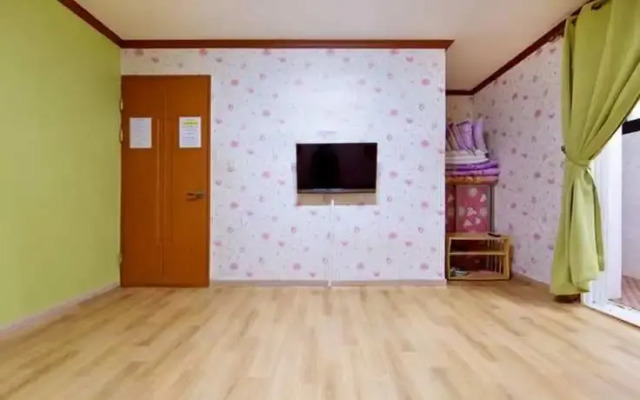 Boryeong Hinhip Pension