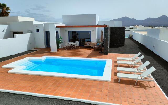 D53 Aroa in Playa Blanca