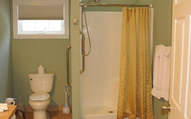 Acorn Hill Lodge and Spa