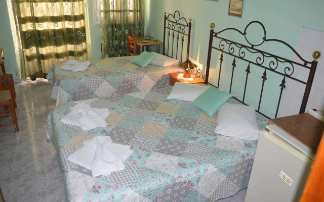 Hermoupolis Rooms