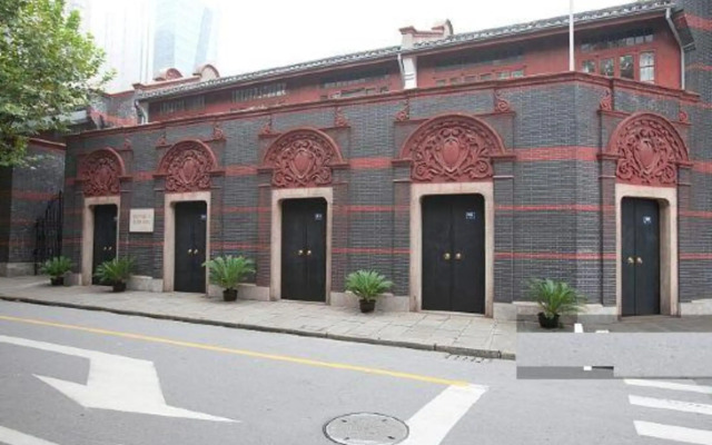 Shanghai Pujue Hotel