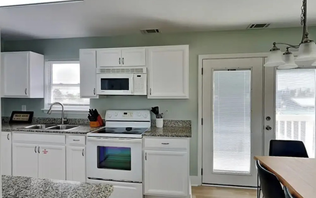 PC Beach Retreat C