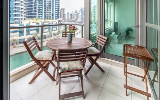 Unique & Stylish 1BR w/ Incomparable Marina Views!
