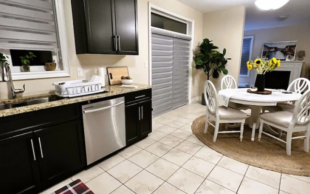 Spacious Private Comfortable Home