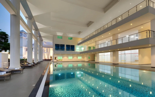 Amanora The Fern Hotels & Club