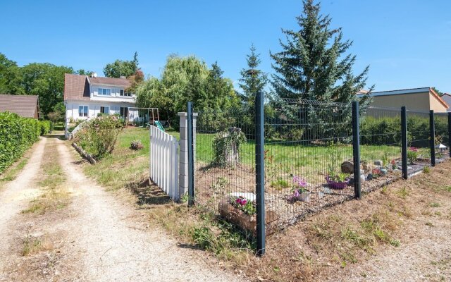 Quaint Holiday Home in Thiéblemont-farémont With Garden