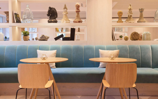 Melia White House Apartments