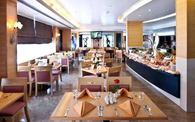 Landmark Hotel Riqqa