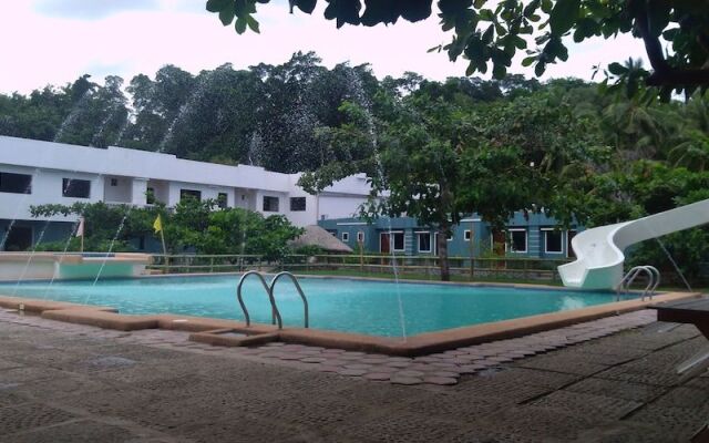Malajog Leisure Park Resort Hotel