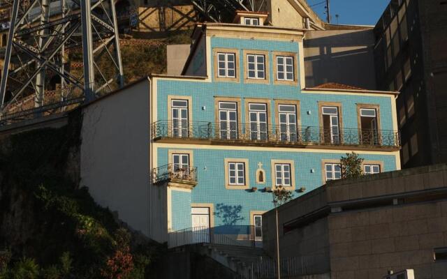 Porto View by Patio 25