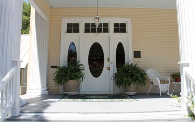 Gardenia Inn