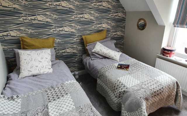 Newly Refurbished 2nd Floor Apartment Lil Nauti