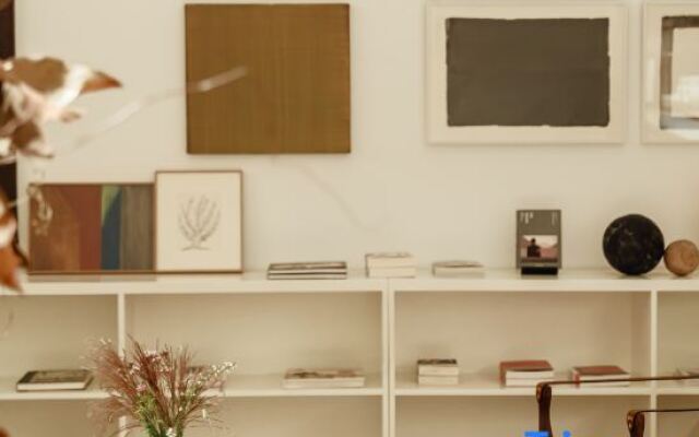 Owspace H & Joyland Inn