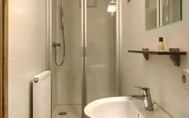 LOOK Hotel & Rooms