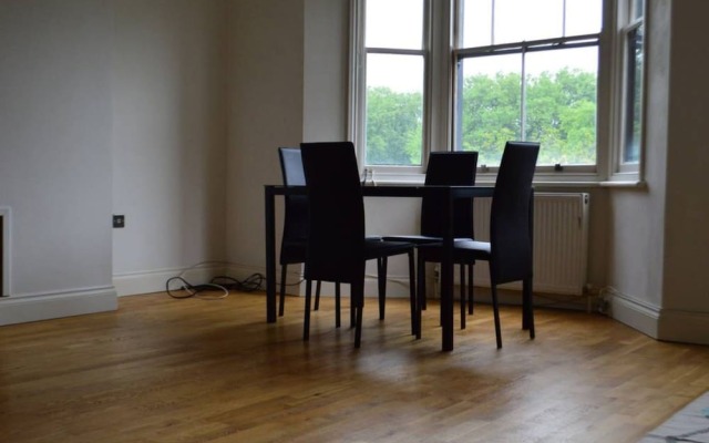 3 Bedroom Apartment Overlooking London Fields