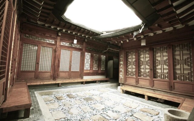 Ohbok Hanok Guesthouse 2