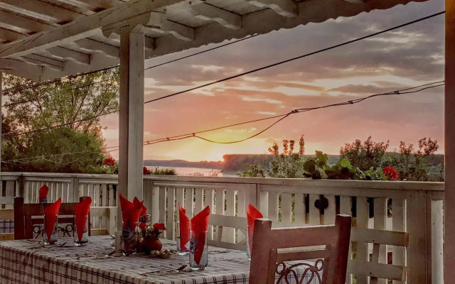 Family Hotel The Boat