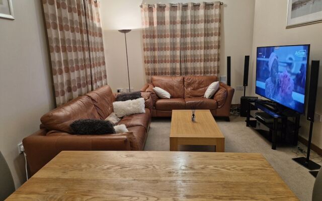 Impeccable 1-bed Apartment in Purfleet