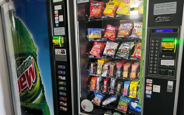 Super 8 by Wyndham Altoona