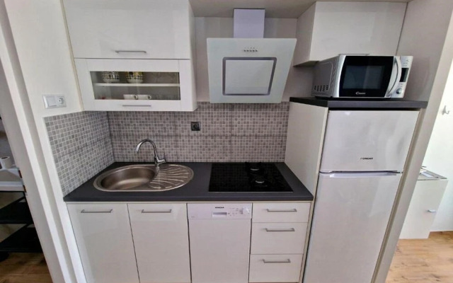 Charming Apartments Tome With Pool