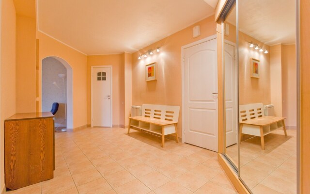 Апартаменты Hello на Стародеревенской 33