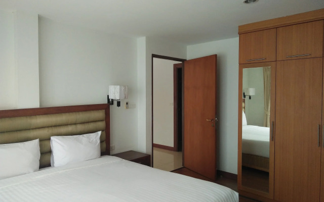 Lasalle Suites Hotel & Residence