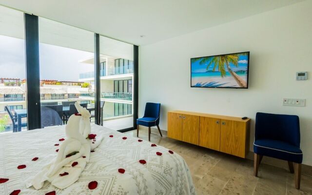 Contemporary Design Oceana 422 Playa del Carmen Condo by Redawning