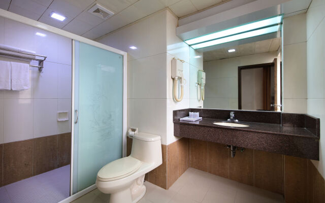 Xinhua Hotel