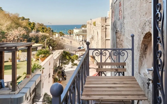 Welcome to Old Jaffa - stay at my place