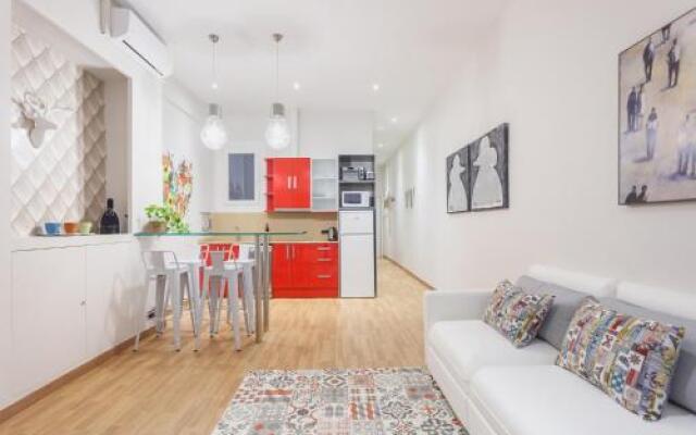 Art House Fira Apartments