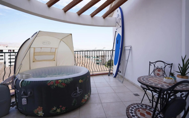 two bed room apartment 5 min walk to the beach