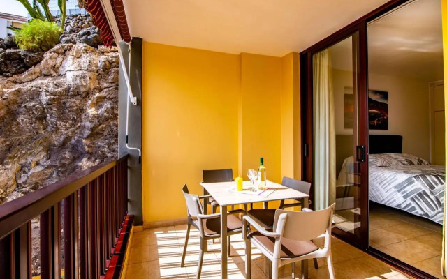 Lovely 1-bedroom apartment whit pool