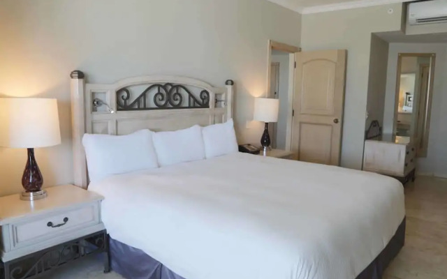 1BDSandos Cancun Beachfront&LuxuryResort