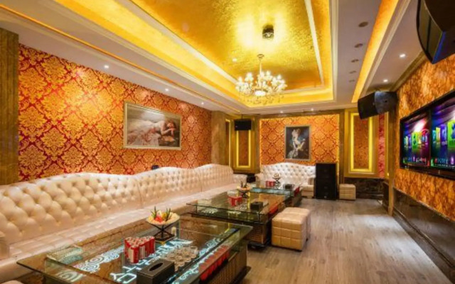 Galaxy International Holiday Hotel