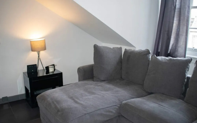 Unique 3 Bedroom Modern Penthouse