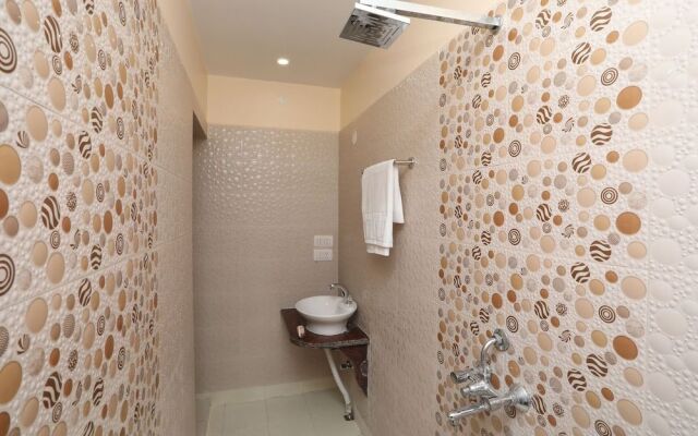 Oyo 23632 Mayfair Residency