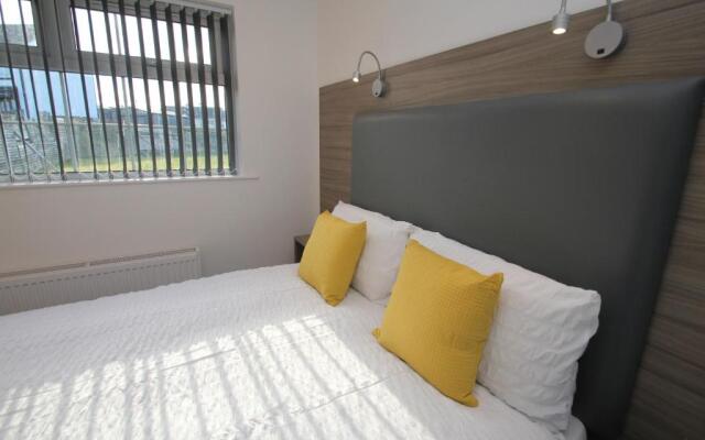 Guest Rooms @ 128