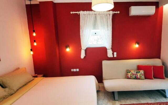 ILEKTRA Apartments Blue & Red